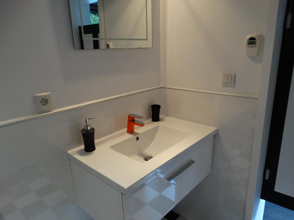 Chambre D'Hotes "Riad Des Baudieres" 부르앙브레스 객실 사진