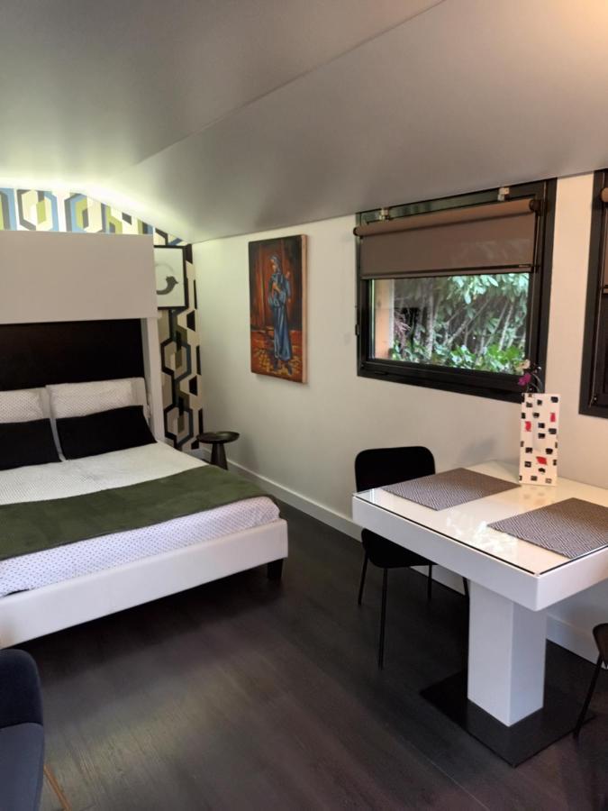 Chambre D'Hotes "Riad Des Baudieres" 부르앙브레스 외부 사진